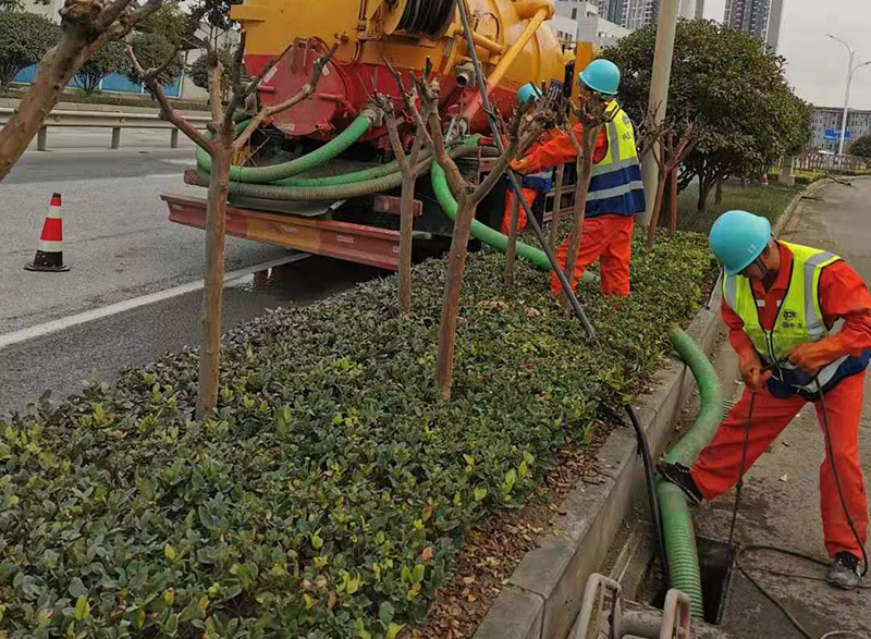 蓬莱镇市政管道清淤